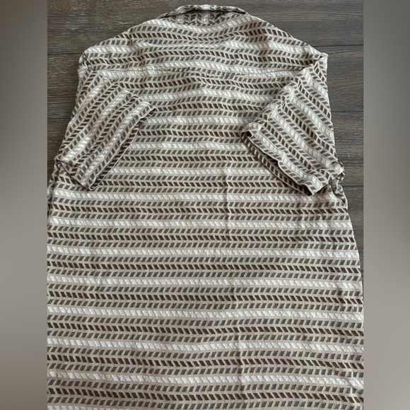 Howler Brothers Short Sleeve Pearl Snap Polo Shirt Size M Gently Worn - Picture 3 of 5